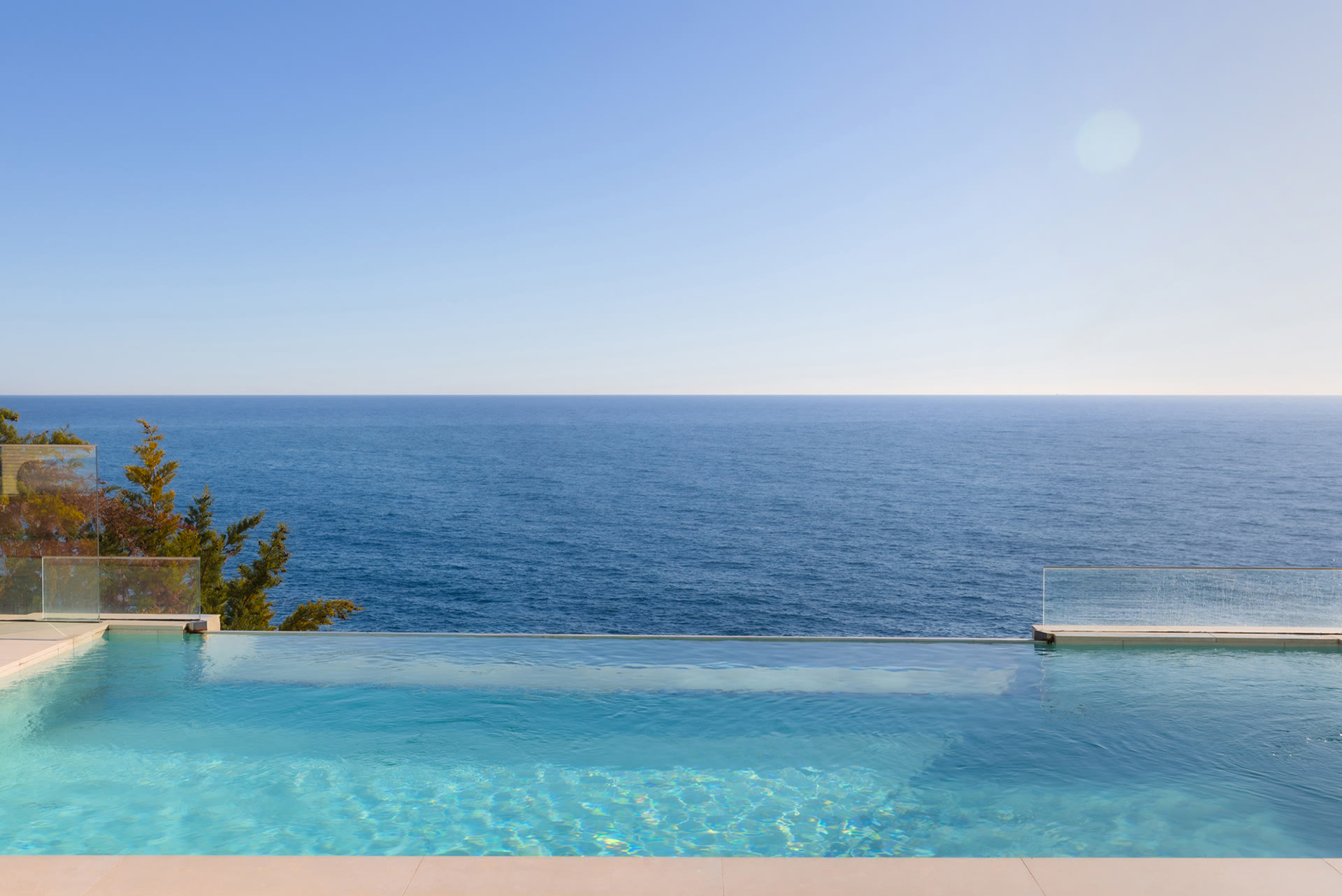 Infinity pool overlooking the sea at Tamariu
