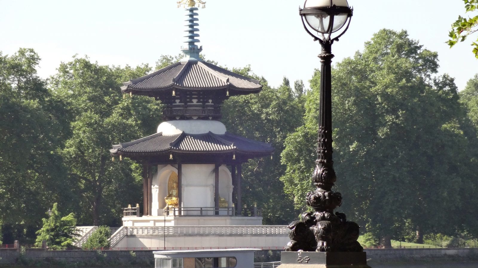 Riverside garden monument at Chelsea, London